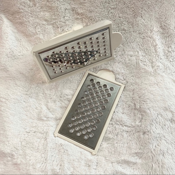 Vintage Tupperware Grate & Measure Cheese Shredder